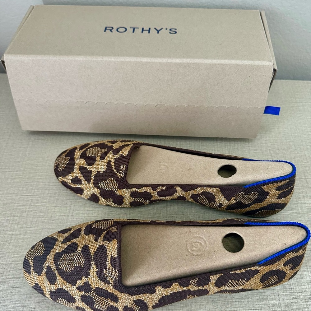 NEW IN BOX Rothy’s Women’s dress shoes, Lounge Loafer, Metallic Cat, size 8.5.